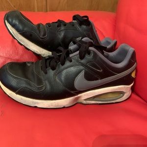 Nike Air Max Coliseum Racer Run Shoe (10.5)